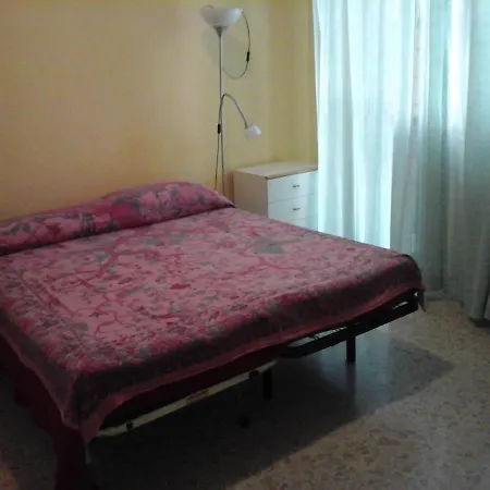 B&B Near Metro\' Central Line - Only Wc In The Rooms 15 Minutes To Termini Station 20 To Spagna Square - In The Night Bus